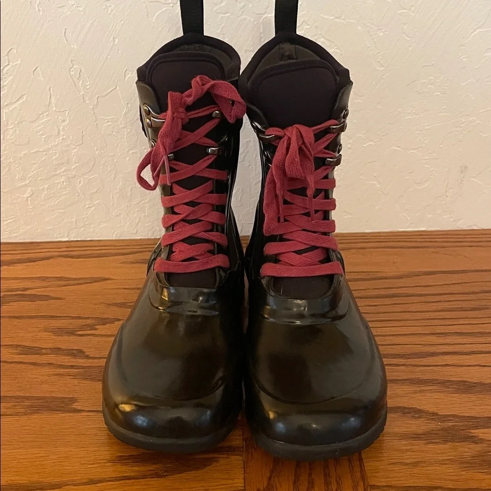 Bogs Boots Women's Size 6 Sidney Solid Neo Tech Black Lace Up Rubber Combat Rain